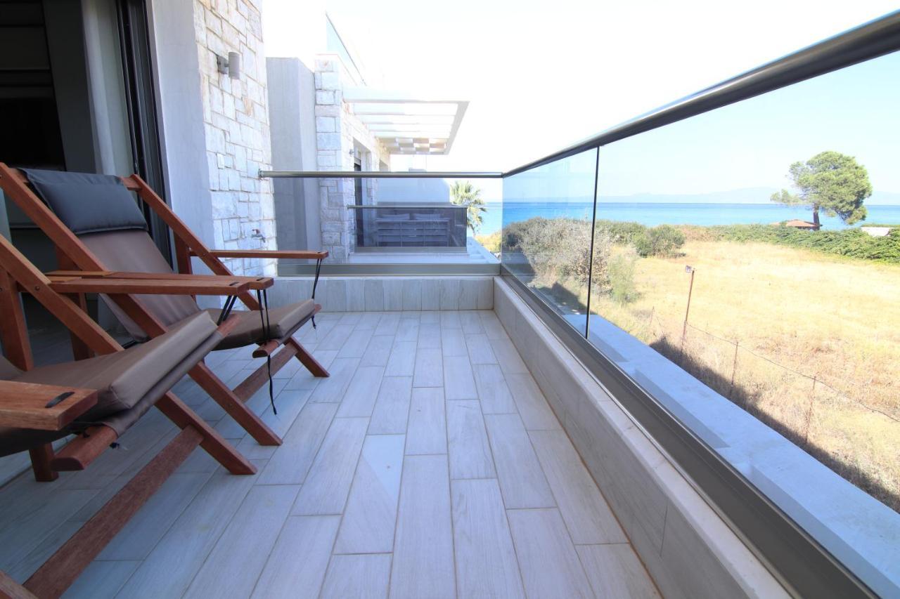 Hanioti Suite Maisonette In Front Of The Sea Eksteriør bilde