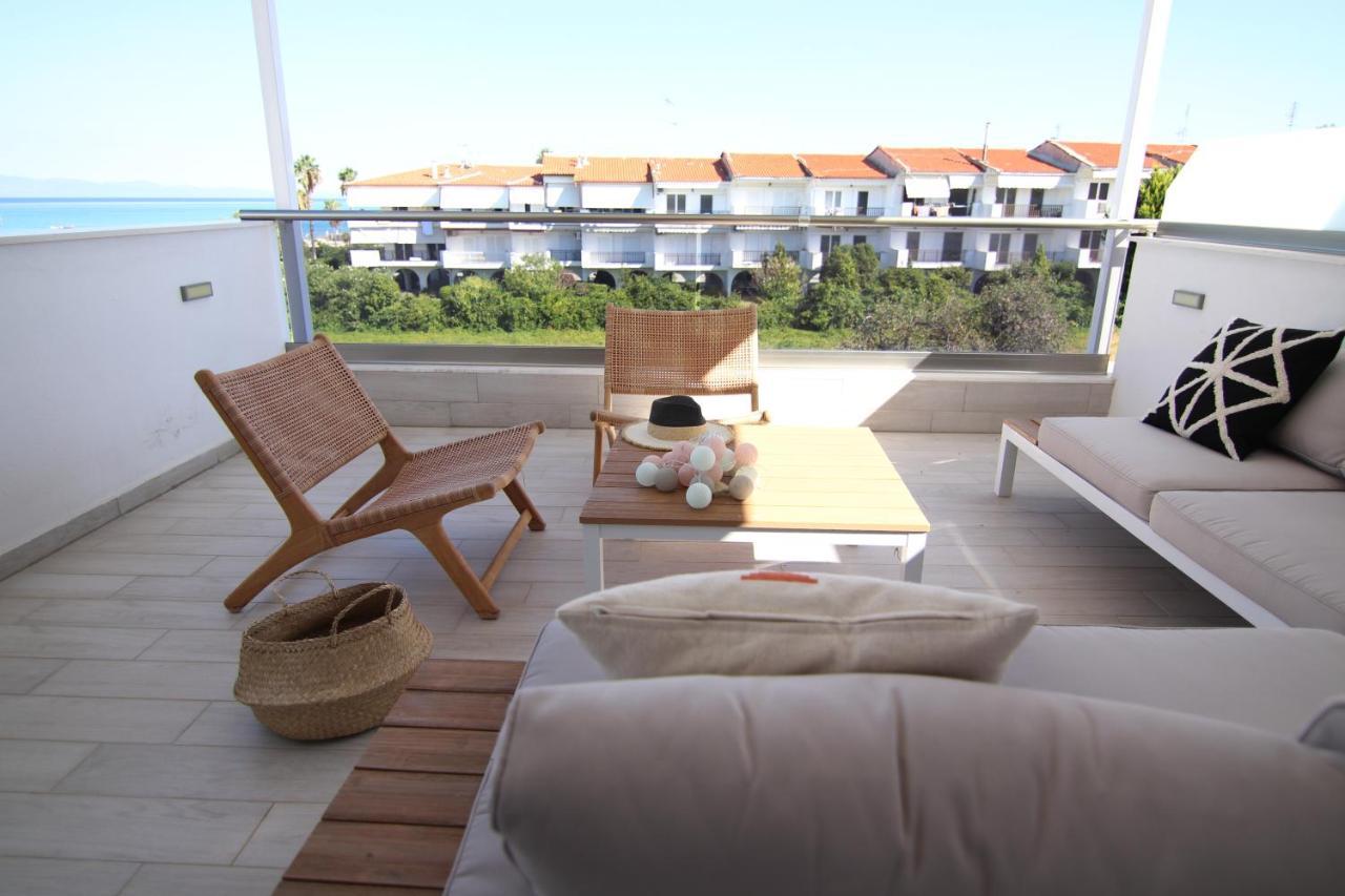 Hanioti Suite Maisonette In Front Of The Sea Eksteriør bilde