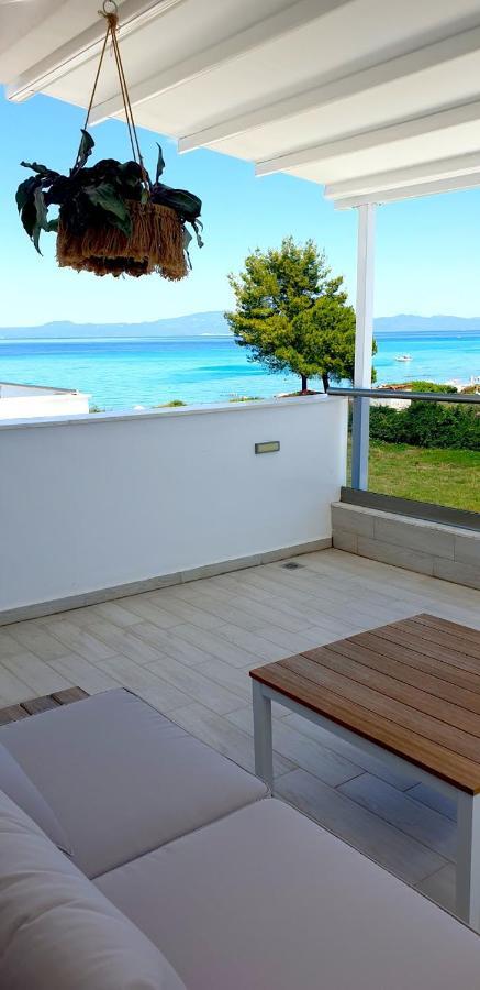Hanioti Suite Maisonette In Front Of The Sea Eksteriør bilde